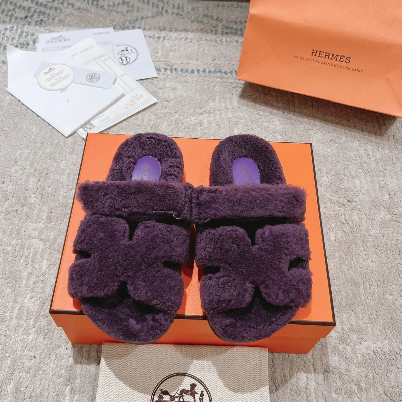 H**mes slippers
